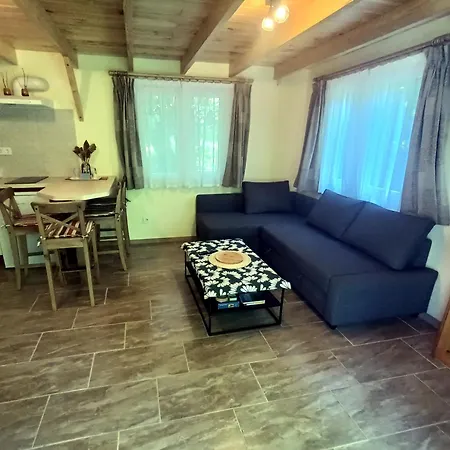 Mokuska Erdoszeli Fahaziko Apartament *